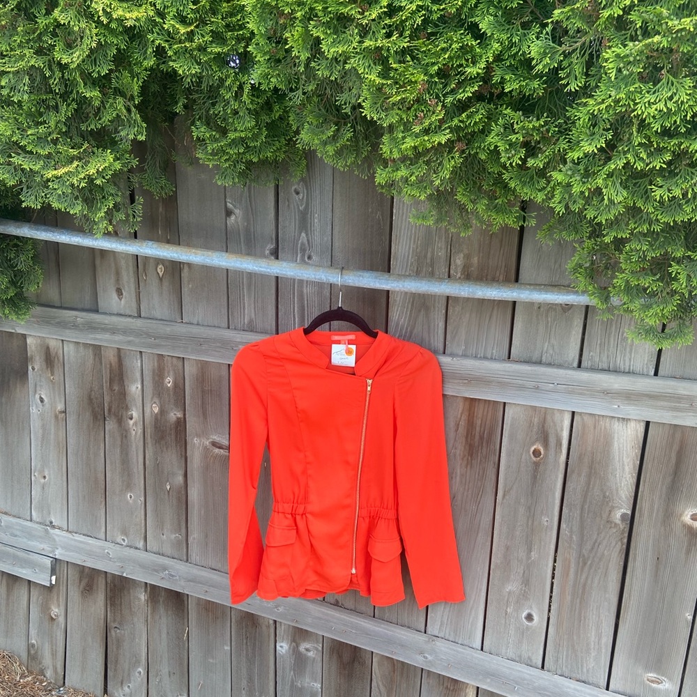 Mangosteen: Bright Red Side Zipper Blazer